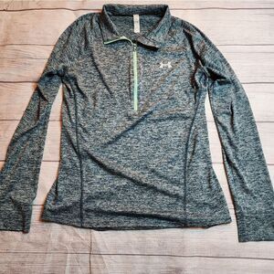 Under Armour womens workout top Size medium.